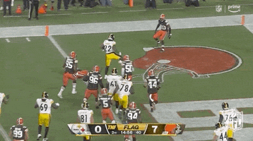 Najee Harris Dance GIFs - Find & Share on GIPHY