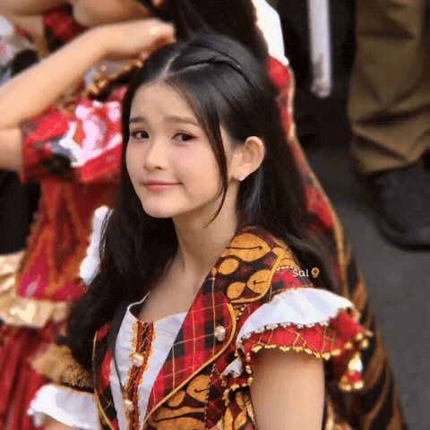 Erine GIF