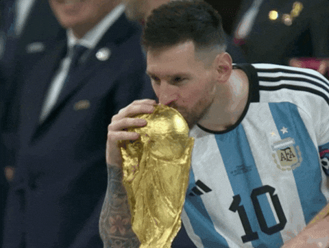 Messi GIFs: Xem những GIF của Messi, bạn sẽ được chứng kiến sự tài năng vô địch của một trong những cầu thủ thế giới hàng đầu. Từ những đường chuyền tuyệt vời đến những pha ghi bàn đẳng cấp, khung hình của Lionel Messi sẽ khiến bạn trầm trồ và muốn xem hơn nữa.