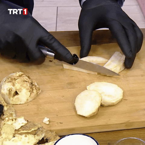 Home Eating GIF by TRT