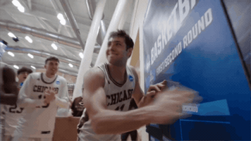 Division Iii Chicago GIF by uaa_sports