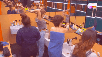 200.gif?cid=fc005b08253ab96d63b111b87f7b2c275ec4b9082fdd609e&rid=200.gif&ct=g