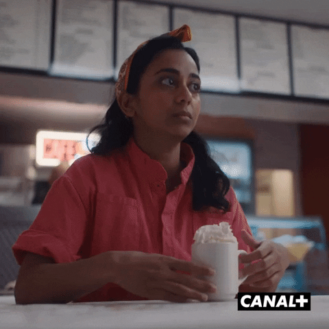 Killing Eve Chocolate GIF by CANAL+