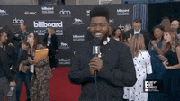 eonline-2019-bbmas-live-from-the-red-carpet-YRUs33eYDbdbotPuW5