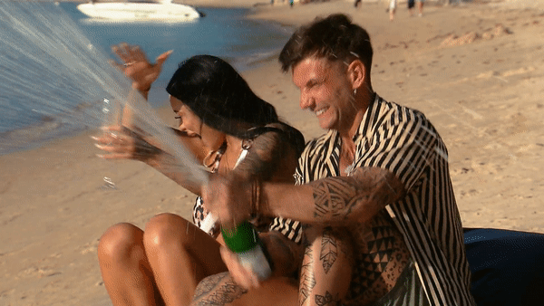 Ex On The Beach Cheers GIF by MTV Nederland - Find &amp; Share on GIPHY