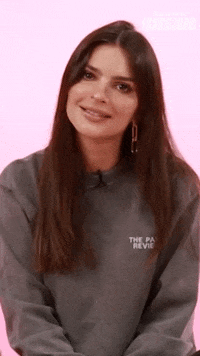 Emily Ratajkowski Gifs