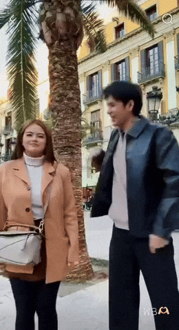 Couple Wb GIF