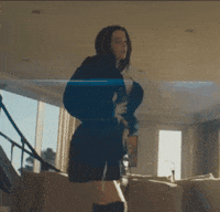 neonrated-anora-movie-film-akj6niSYnTeCsSeczJ