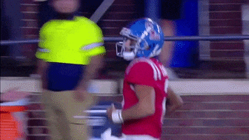 College Football Kiss GIF by SEC Network