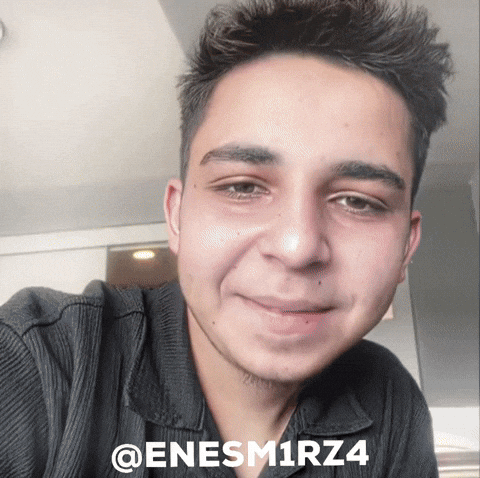 Enesm1Rz4 GIF