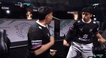 Nuti GIF