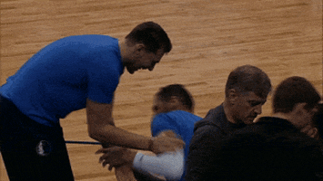 200.gif?cid=fc005b08248b2fee8818d204061ba2d433b619a9670b7937&rid=200.gif&ct=g