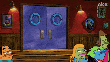 Gif do Bob Esponja. Elegante com óculos escuros e um penteado descolado, Bob Esponja irrompe pela porta.
inFlux English School: Como se diz "eu cheguei" em inglês?