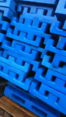 Pallet GIF