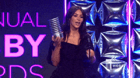 Kim-kardashian-selfies GIFs - Get the best GIF on GIPHY