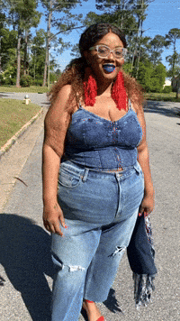 MauiSBigelow-black-women-woman-curvy-dBO45quTvKOjMepXIO