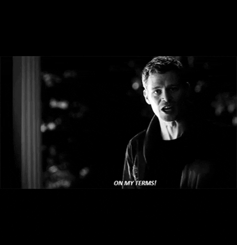 Zoey-deutch-edits GIFs - Get the best GIF on GIPHY