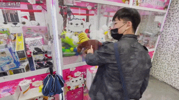 200.gif?cid=fc005b087434511fc49c18ceee40a0ecfe9a11f7a0d951a8&rid=200.gif&ct=g