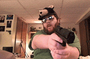 CAquí o jodemos todos o la puta al río   
Bueno pues como soy retrasado o