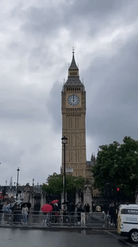 Big Ben Silent at Noontime as First Bells Toll at Westminster After Queen's Death