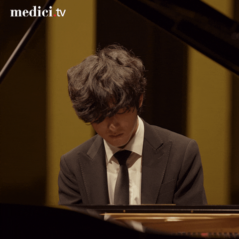 Piano Breathing GIF by medici.tv