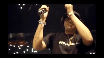200.gif?cid=fc005b08f53714de25ef96f68124f2403529b38b65a2e25d&rid=200.gif&ct=g