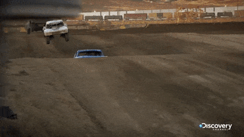 cars jumping GIF by Discovery Europe