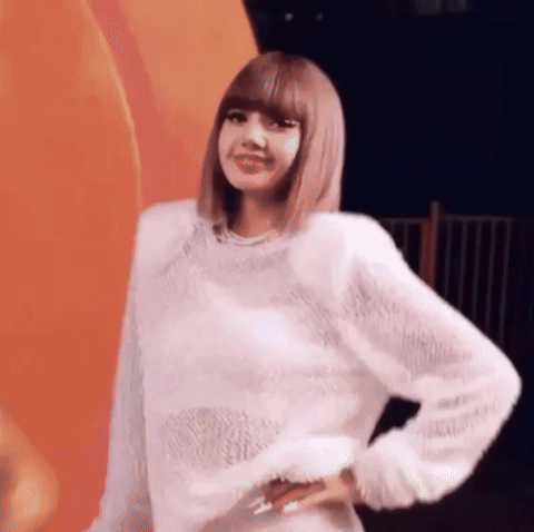 Lalisa GIF