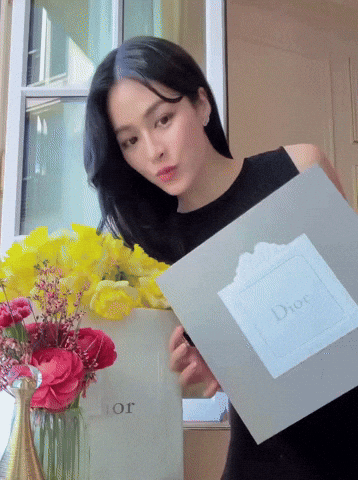 Dior Ling GIF