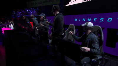 Minnesota RØKKR GIF