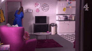 Pop In Ethan GIF by Hollyoaks