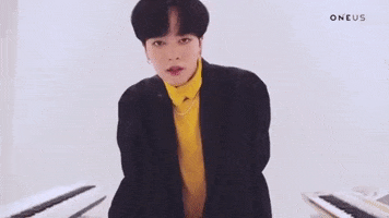 Oneus GIF