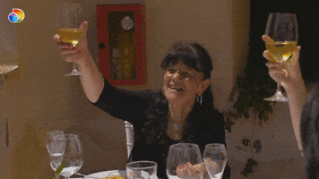 Friday Cheers GIF by discovery+