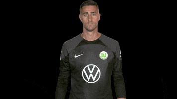 Hurry Up Time GIF by VfL Wolfsburg