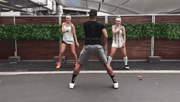 200.gif?cid=fc005b081557332e5bc6598578f3996d244b8e3a2375083f&rid=200.gif&ct=g