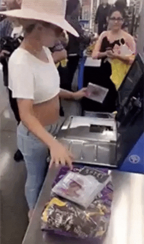 giphy.gif?cid=4d1e4f29f33de08c09aa520283