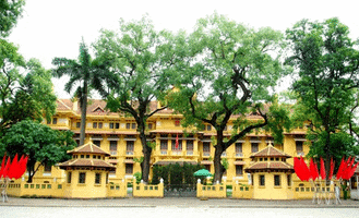 Lich-Su-Kien-Truc-Phap GIF