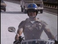 vintage-70s-j9rSuFRx2uuE8