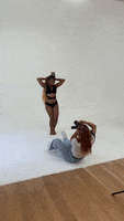 200.gif?cid=fc005b0898e1f9b0659752052f055ee4f585cdcb86b8aefe&rid=200.gif&ct=g