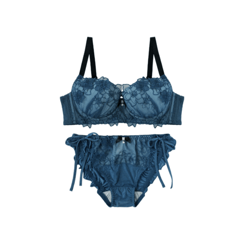 ipinkbra Sticker