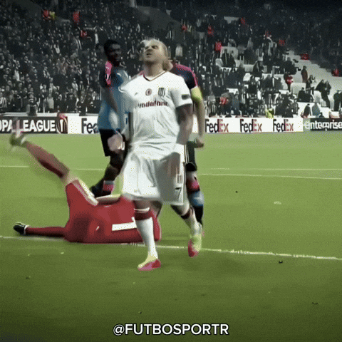 Quaresma Q7 GIF