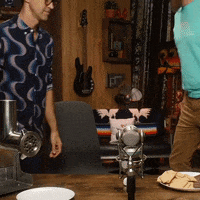 200.gif?cid=fc005b08c7b8362d6675da2fc41218e6779c65920a8fafbc&rid=200.gif&ct=g