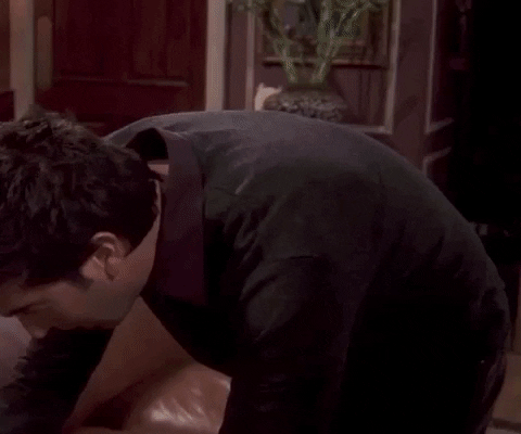 Episode 18 Friends GIF - Find & Share on GIPHY