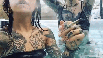 bbrunx #hannah #pixie #snowdon #grace #neutral GIF