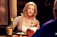 vinoslaredonda bye GIF