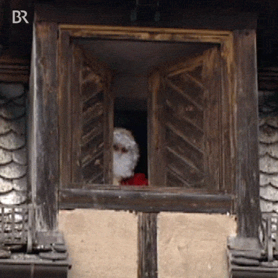 Santa Claus Hello GIF by Bayerischer Rundfunk
