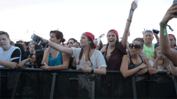 200.gif?cid=fc005b08e023355f87dc2dbb0ea3759b4bea881c9c1fcb62&rid=200.gif&ct=g