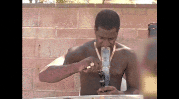patineta-net antwuan dixon hit bong GIF