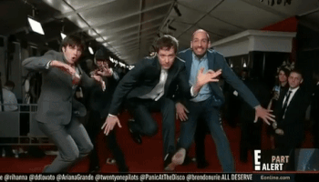200.gif?cid=fc005b080335e17d7594c4b68f87dd2b3b2f67de7e0659fe&rid=200.gif&ct=g