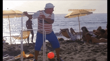 cinepanettoni villaggio cinepanettoni paolo villaggio scuola di ladri GIF